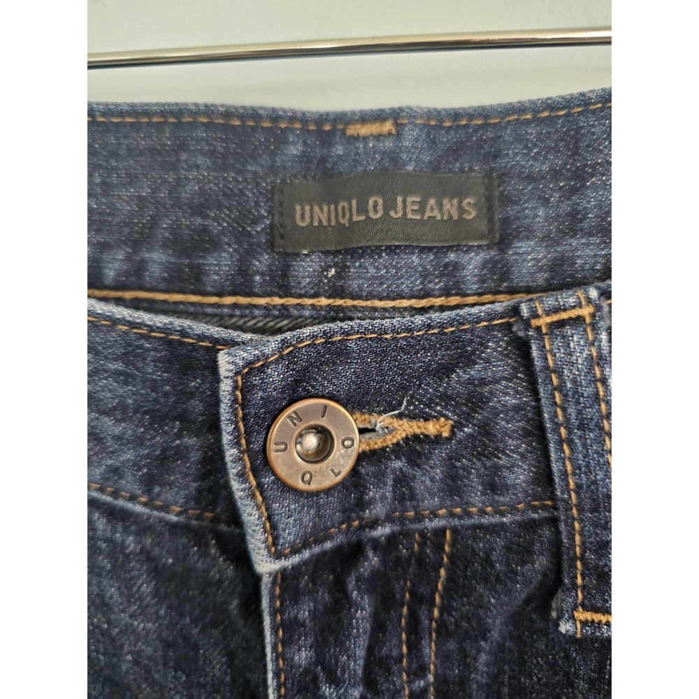 Uniqlo Jeans Women's Size 25 Mom Jean 5-Pocket Mid-Rise Denim